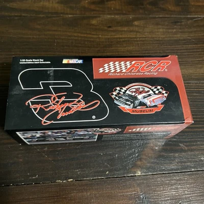 Dale Earnhardt 1997 Monte Carlo Goodwrench RCR Museum Series Raced Version 1:32 - Image 1 of 4