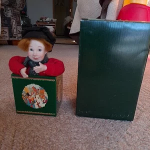 DEPT 56 A CHRISTMAS CAROL COLLECTOR SERIES  MUSIC BOX MOVABLE PORCELAIN TINY TIM - Picture 1 of 4