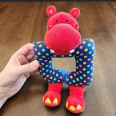 Discovery Toys 2004 Baby Red Hippo Peluche Sonajero #1046 Cuadrado Lunares Foto 1 de 4