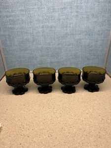 Juego de 4 piezas Sherbets vintage franciscanos de vidrio oliva con patas MCM MCM Sherbet - Imagen 1 de 3