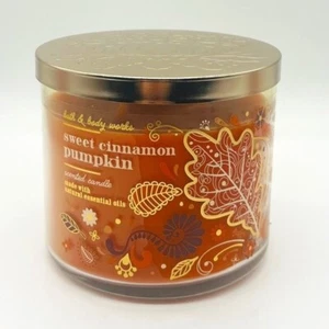 BATH & BODY WORKS/WHITE BARN THREE WICK CANDLE: SWEET CINNAMON PUMPKIN - Picture 1 of 3