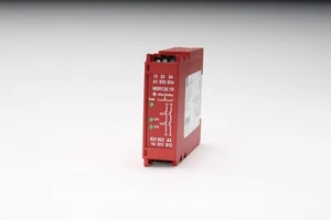 Allen Bradley 440R-N23120 Safety Relay 24V AC/DC - Picture 1 of 5