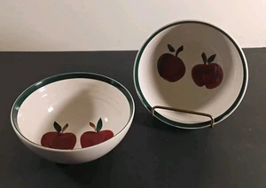 Juego de 2 cuencos de cereales Alco Industries de diseño Apple de 6" - Imagen 1 de 9