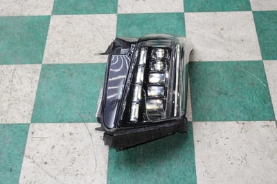 15-20 Escalade *PARTS ONLY* Driver Side Left LH Headlight Head Light Lamp Xenon - Image 1 of 4