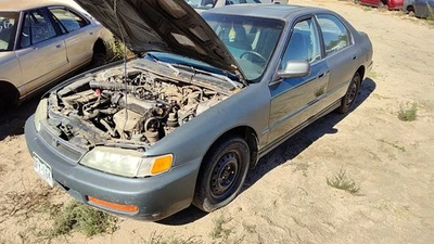 Honda Accord 1996 1997 bomba de combustible completa con unidad de envío nivel de gasolina OEM 2,2 L Foto 1 de 4