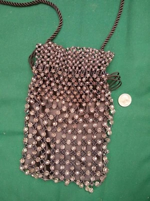 Bolso de mano para mujer Bloomingdales con cuentas cierre con cordón gris carbón Foto 1 de 3