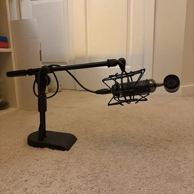 Blue Spark SL Blackout Condenser Microphone XLR Cardioid + Boom Arm, Shock Mount - Image 1 of 4