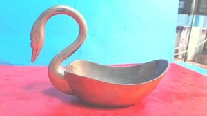 Vintage - Cigno in ottone-- Fioriera - Vaso di fiori - 6-3/4" lungo - 4-3/8" alto - Foto 1 di 5