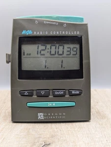 Oregon Scientific HiGlo Retro Radio Controlled Alarm Clock - Picture 1 of 9