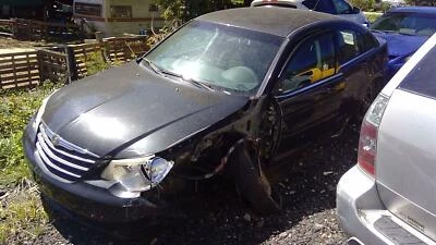 Pinza trasera Chrysler se adapta a Sebring 200 Avenger Patriot LH Driver OEM 05191267AA Foto 1 de 4