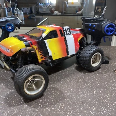 Vintage Traxxas Nitro Buggy RTR . Part Or Not Working - Image 1 of 4