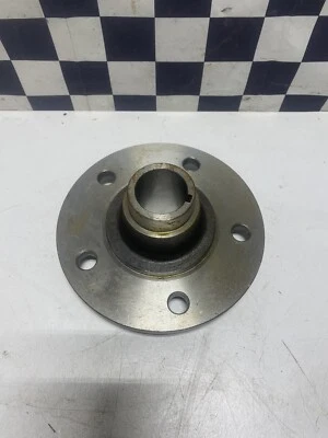 Jeep Willy Pickup 1950-1965 con buje de eje trasero Dana 53 nos Kaiser Willys PN# 912647 Foto 1 de 4