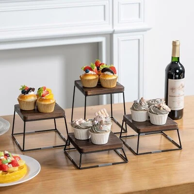 Elevadores/soportes de exhibición de alimentos cuadrados de madera quemada y metal negro para pizza Foto 1 de 4