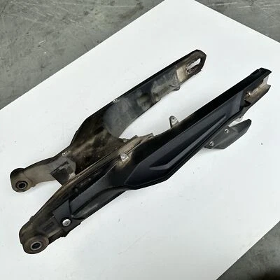 Brazo oscilante Triumph Tiger 800 2014 Foto 1 de 4