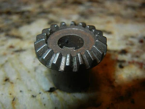 TAPERED METAL GEAR REPLACEMENT 3/4" ROUND X 5/8" HOLLOW NOTCHED SHAFT - Picture 1 of 6