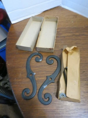 "Lote de 5 soportes ciegos vintage Ives 375 1/2 A19 forma S 7"" aluminio negro nuevo en stock" Foto 1 de 4