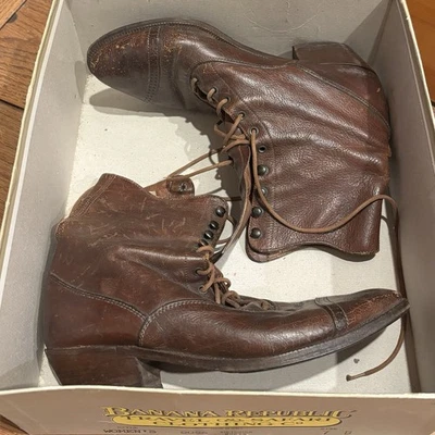 VINTAGE 1970’s BANANA REPUBLIC LACE UP BOOTS W/ORIGINAL BOX SIZE 7 - Image 1 of 4