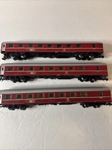 Märklin H0 Schlafwagen ZEHN der DB in rot beleuchtet mit Decals X3 - Bild 1 von 16