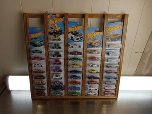 Hot Wheels Cars lotto di 43 nuove in scatole con telaio card - Foto 1 di 23