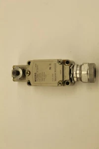 Yamatake-Honeywell Micro 1LS-J550 Endschalter - Bild 1 von 5