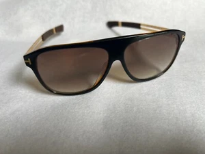 NEW TOM FORD TF880 01A UNISEX SUNGLASSES TOM FORD TODD FT0880/S 01A - Picture 1 of 5