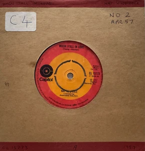 NAT KING COLE - WHEN I FALL IN LOVE b-w STARDUST 7" SINGLE VGC 1957 CAPITOL - Picture 1 of 1