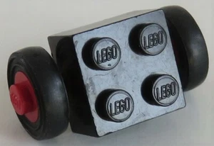LEGO - Rad / Wheel, Achsstein 2 x 2 mit Räder (4 Stück), schwarz # 3137c01assy1 - Bild 1 von 2