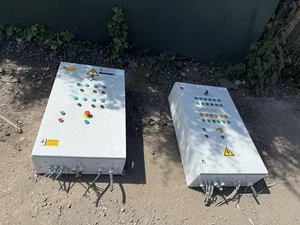 Auswahl STEUERBOX Schalttafeln BEDIENER £225 + MwSt Industrie Maschine Unterbrecher Schalter - Bild 1 von 13