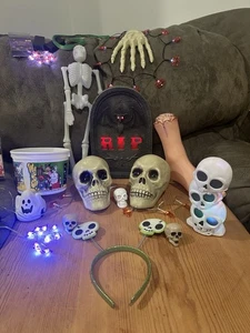 Halloween Decor Lot Stacked Skulls+5 Hand Lights R I P Tombstone McD’s Pale Foot - Picture 1 of 15