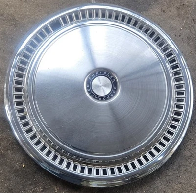 (1) Tampa de roda calota OEM 1980-1989 Dodge Chrysler Plymouth RWD 15" #UE 3880966 - Imagem 1 de 4