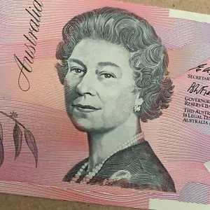 AUSTRALIA 5 DOLLARS 1995 POLYMER QUEEN Elizabeth II UNC MONEY Sidney QEII - Picture 1 of 5