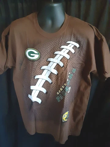 Green Bay Packers NFL Men's Majestic Shirt Medium, Large, XL or XXL Cover