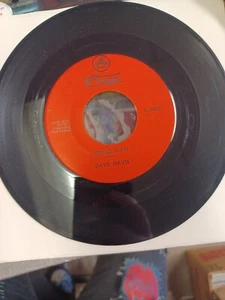 Dave Davis Kentucky Sunshine/Rodeo Man 7" vinyl 45 rpm Cuca Folk VG+ - Imagen 1 de 2