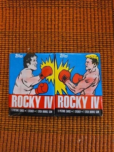 1985 TOPPS ROCKY IV MOVIE 🎬 2× SEALED UNGEÖFFNET WAX PACKS MINT CONDITION RARE - Bild 1 von 9