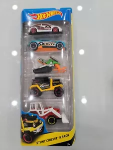 HOT WHEELS STUNT CIRCUIT 5 PACK FORD FOCUS, RS BAD MUDDER 2, BULLY GOAT DIECAST - Bild 1 von 2