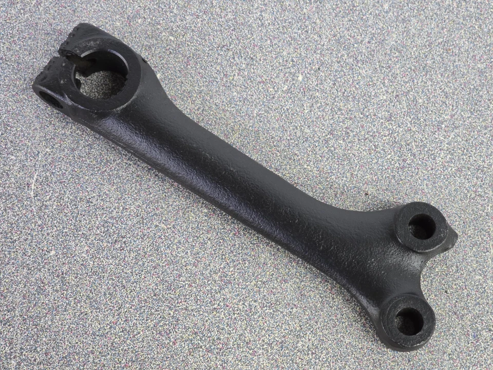 VERY NIVE USED ORIGINAL PORSCHE 356A EARLY 2 HOLE PITMAN ARM 1955-57 — 第 1/4 张图片
