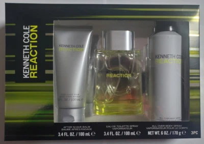 Kenneth Cole Reaction Juego de Regalo de 3 Piezas (Después del Afeitado, Spray Corporal y Eau De Toilette) Foto 1 de 2