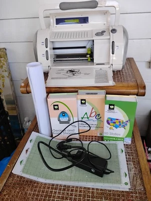 Cricut Personal Electronic Cutter Crafting Machine CRV001 w/ Cartridges & Extras - Image 1 of 4