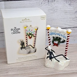 Hallmark Nightmare Before Christmas Welcome to Christmas Town Ornament Works - Bild 1 von 19