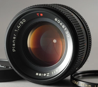US Duty Paid Mint Contax Carl Zeiss Planar T* 50mm F/1.4 AEJ Lens #3712 - Image 1 of 4
