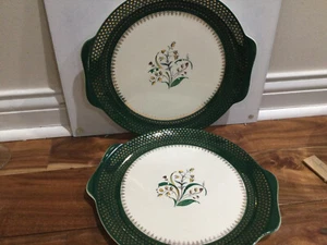 2 Vintage 1954 Salem Coronet tabbed Plates Green w/23K Gold Trim 11" SLM43 - Picture 1 of 9