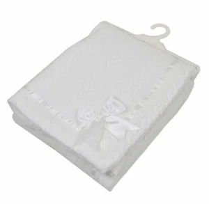 Baby Blanket White Chevron Knit With Satin Bow And Sherpa Lining - Picture 1 of 1