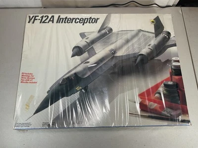 Testors 1:48 YF-12A Interceptor Unbuilt Complete Kit - Image 1 of 4