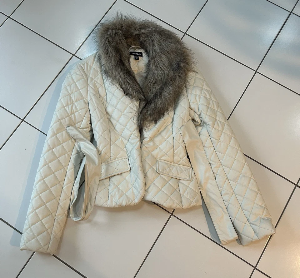 Abrigo de piel para mujer Bebe Foto 1 de 4