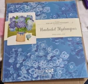 Ramo de tarjetas emergentes de papel de 12" - Hortensias Nantucket con tarjeta de notas y sobre - Imagen 1 de 5
