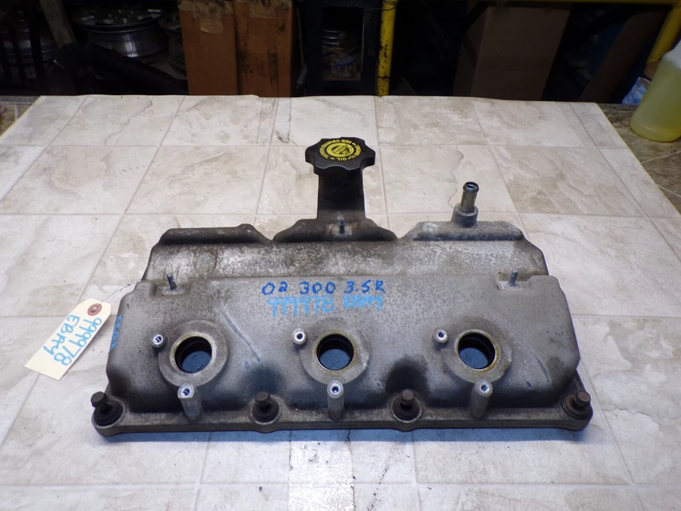 CHRYS 300M 98-04 1999-2004 INTRÉPIDO PASAJERO DERECHO 3,2 L 3,5 L CUBIERTA VÁLVULA MOTOR Foto 1 de 4