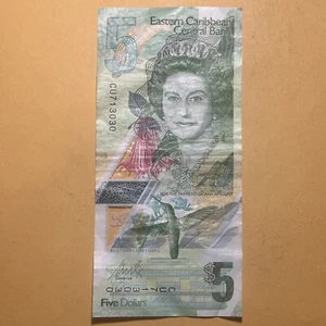 Eastern Caribbean 5 Dollars Current Circulated Polymer Money - New Issue - Bild 1 von 4