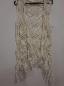 Beboutique Open  Top  Womens Size M  Cream & White  Boho Crochet Macrame Fringe - Picture 1 of 13