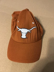Zephyr Texas Longhorns eng anliegende Mütze Größe 7 5/8  - Bild 1 von 4