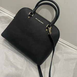 Michael Kors Cindy Large Leather Dome Satchel Leather Black - Picture 1 of 15